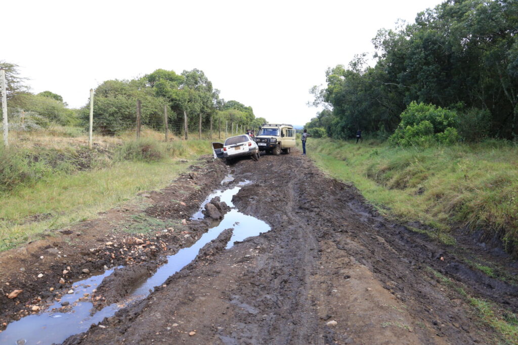 This is one of the main roads connecting Narok town and Aitong area. For pregnant mothers and other patients from this area, it is always a challenge to access health facilities due to a poor road network.